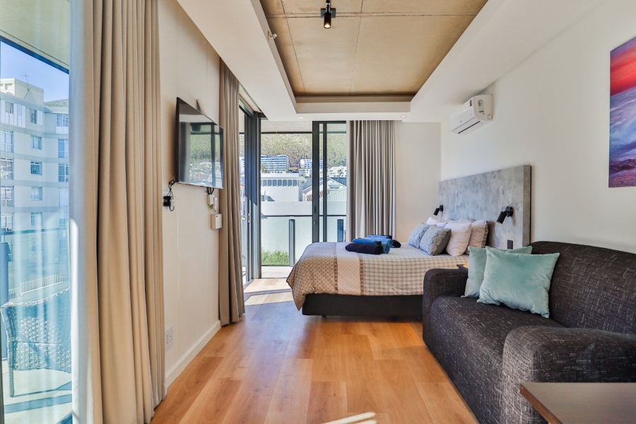 1 Bedroom Property for Sale in Sea Point Western Cape